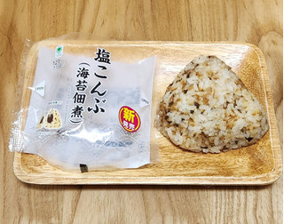 「ファミリーマート 塩こんぶおむすび 海苔佃煮」のクチコミ画像 by みにぃ321321さん
