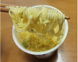 「セイコーフレッシュフーズ 貝だし白湯麺 62g」のクチコミ画像 by ニャンタさん