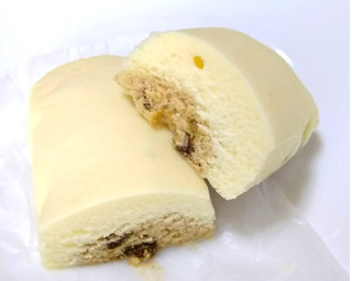 「神戸屋 北海道バター＆レーズン蒸しケーキ 袋1個」のクチコミ画像 by つなさん