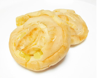 「ヤマザキ BAKE ONE もっちパン りんごカスタード 袋4個」のクチコミ画像 by つなさん