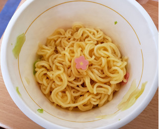 「日清食品 日清焼そばU.F.O.ペロリ 柚子香る鶏しおだれ カップ73g」のクチコミ画像 by はまポチさん