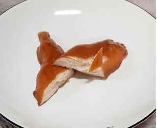 「ファミリーマート お母さん食堂 国産鶏 スモークささみ」のクチコミ画像 by みにぃ321321さん