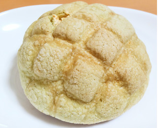 「ヤマザキ 大きな赤肉メロンパン メロンホイップクリーム 袋1個」のクチコミ画像 by はるなつひさん