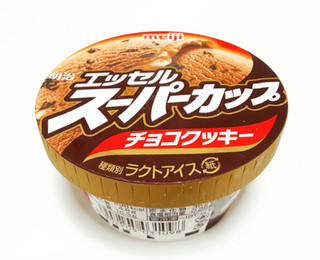 「明治 エッセル スーパーカップ チョコクッキー カップ200ml」のクチコミ画像 by つなさん