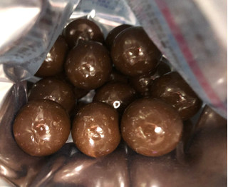「ロッテ 乳酸菌ショコラボール 袋40g」のクチコミ画像 by SANAさん