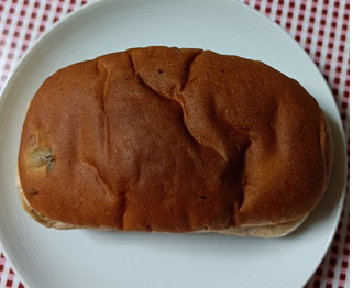 「八天堂 ぶどうパン シュガーマーガリン 1個」のクチコミ画像 by hiro718163さん