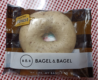 「ニューデイズ Panest BAGEL＆BAGEL ベーグル 国産小麦とあずきバター 1個」のクチコミ画像 by hiro718163さん