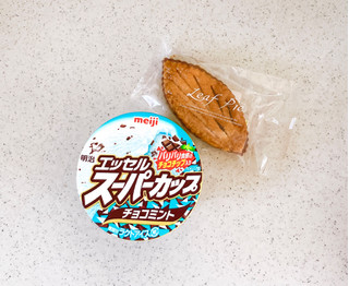 「明治 エッセル スーパーカップ チョコミント カップ200ml」のクチコミ画像 by むぎっこさん