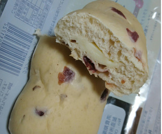 「第一パン クランベリーチーズ 袋1個」のクチコミ画像 by 冬生まれ暑がりさん