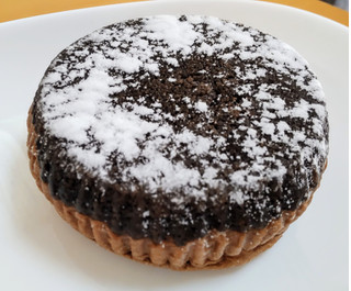 「ファミリーマート ファミマルBakery 焼きチョコクッキーパン」のクチコミ画像 by はるなつひさん