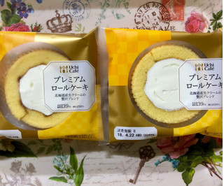 「ローソン Uchi Cafe’ SWEETS 新 プレミアムロールケーキ」のクチコミ画像 by マロンまろんさん