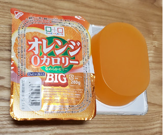 「こんにゃくパーク オレンジゼリー 0カロリー こんにゃく粉入りのなめらかゼリー パック280g」のクチコミ画像 by みにぃ321321さん