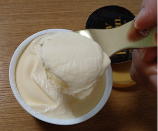 「レディーボーデン ミニカップ バニラ カップ120ml」のクチコミ画像 by ちょこコーヒーさん