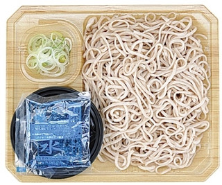 セブン「明太もちチーズグラタン」ほか：新発売のコンビニ麺