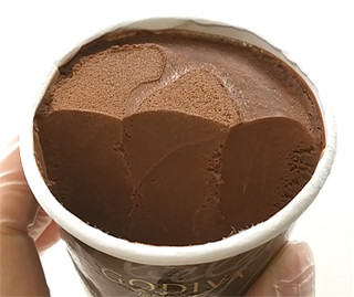 「ゴディバ カップアイス ベルジアン ダークチョコレート カップ125ml」のクチコミ画像 by くまプップさん