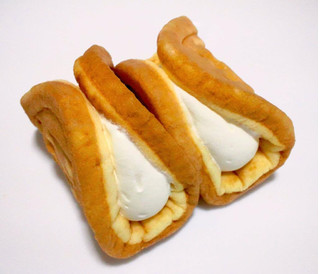 「モンテール 小さな洋菓子店 クリームチーズのワッフル 袋2個」のクチコミ画像 by つなさん