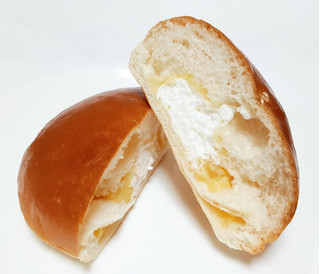 「ヤマザキ りんごカスタード＆ホイップクリームパン 袋1個」のクチコミ画像 by つなさん