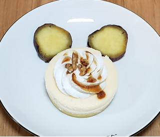 「ファミリーマート お芋とチーズケーキ 蜜いも＆スフレ」のクチコミ画像 by みにぃ321321さん
