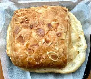 「第一パン 温めてもおいしいメープルアーモンドデニッシュ」のクチコミ画像 by カスタード ホイップさん