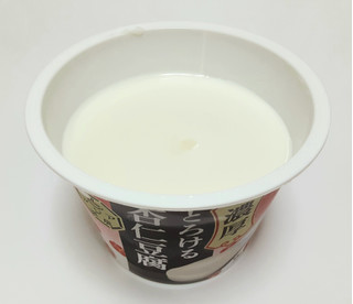 「雪印メグミルク アジア茶房 濃厚とろける杏仁豆腐 カップ140g」のクチコミ画像 by つなさん