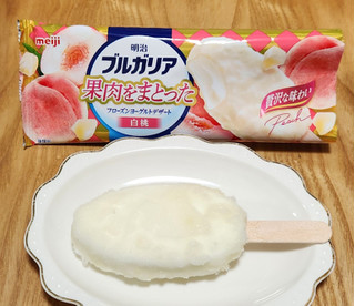 「明治 ブルガリア 果肉をまとったフローズンヨーグルトデザート 白桃 袋82ml」のクチコミ画像 by みにぃ321321さん