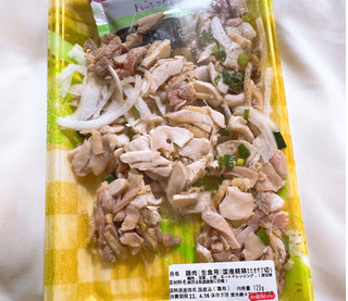「㈱鳥幸 鶏肉（生食用）国産親鳥たたきザク切り 120g」のクチコミ画像 by ぺりちゃんさん
