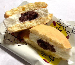 「ローソン Uchi Cafe’ SWEETS あんこバターケーキサンド」のクチコミ画像 by レビュアーさん