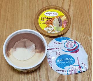 「ハーゲンダッツ ミニカップ CREAMY GELATO ピスタチオ＆カカオ カップ110ml」のクチコミ画像 by みにぃ321321さん