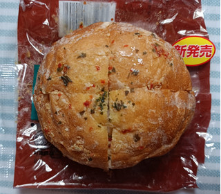 「ローソン マヌルパン ガーリック＆クリームチーズ」のクチコミ画像 by hiro718163さん