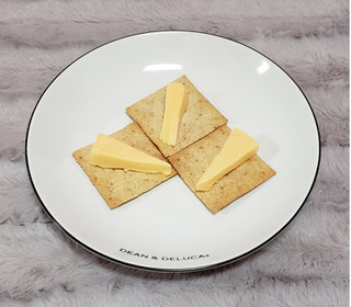 「クラフト チェダーチーズ6P 箱102g」のクチコミ画像 by みにぃ321321さん