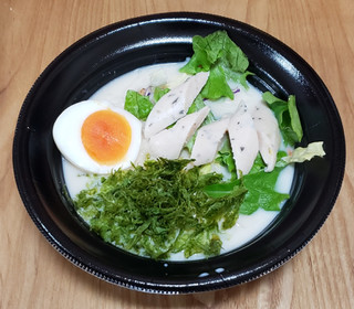 「丸大食品 サラダチキンスティック バジル 60g」のクチコミ画像 by みにぃ321321さん