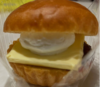 「ローソン Uchi Cafe’ あんバターサンド」のクチコミ画像 by 毎日が調整日さん