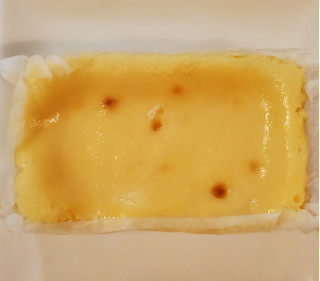 「プレシア eMitas ベイクケイク 2種のチーズ 1個」のクチコミ画像 by 花蓮4さん