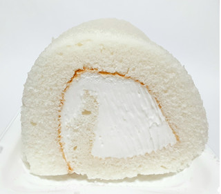 「モンテール 小さな洋菓子店 チーズクリームロールケーキ 4個」のクチコミ画像 by つなさん