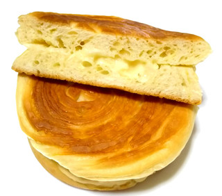 「第一パン 北海道練乳クリームサンド 袋1個」のクチコミ画像 by つなさん