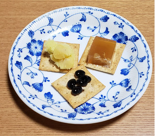 「前田製菓 チーズonクラッカー 箱5枚×4」のクチコミ画像 by みにぃ321321さん