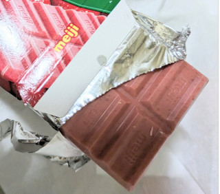 「明治 リッチストロベリーチョコレート 46g」のクチコミ画像 by もぐちゃかさん
