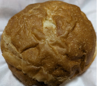 「ヤマザキ おいしさ宣言 塩バターブールパン ミルククリーム 1個」のクチコミ画像 by もぐちゃかさん