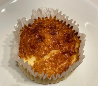 「ローソン Uchi Cafe’ バスチー バスク風チーズケーキ」のクチコミ画像 by パン太郎さん