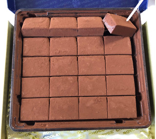 「ロイズ 生チョコレート オーレ ウインターパッケージ 20粒」のクチコミ画像 by SANAさん
