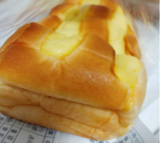 「ヤマザキ チーズクリームペストリー 袋1個」のクチコミ画像 by もぐのこさん
