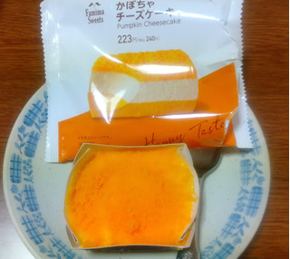「ファミリーマート かぼちゃチーズケーキ」のクチコミ画像 by uhkkieさん