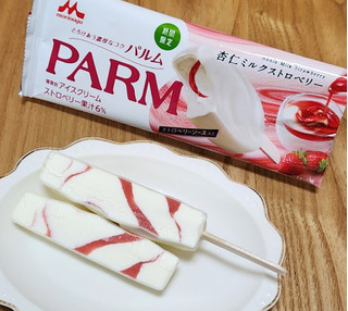 「森永 PARM 杏仁ミルクストロベリー 袋80ml」のクチコミ画像 by みにぃ321321さん