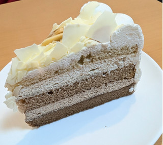 「スターバックス ホワイトモカケーキ」のクチコミ画像 by はるなつひさん