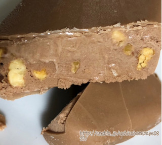 「セリア・ロイル トップス チョコレートケーキアイスバー」のクチコミ画像 by マロンまろんさん