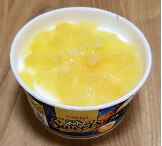「明治 エッセル スーパーカップ Sweet’s フルーツタルト カップ172ml」のクチコミ画像 by みにぃ321321さん