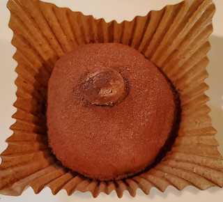 「ファミリーマート 冷やして食べるボンボロー二 チョコホイップ」のクチコミ画像 by 花蓮4さん