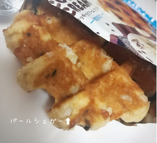 「マネケン クッキー＆クリームワッフル 袋1個」のクチコミ画像 by もぐのこさん