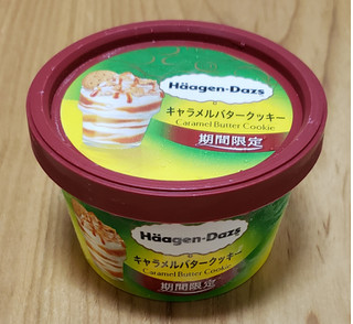 「ハーゲンダッツ ミニカップ キャラメルバタークッキー カップ110ml」のクチコミ画像 by みにぃ321321さん