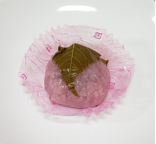 「ローソン ウチカフェ 桜餅 こしあん」のクチコミ画像 by みにぃ321321さん